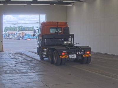 ISUZU GIGA