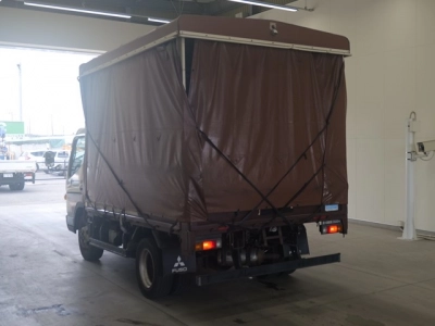 MITSUBISHI CANTER