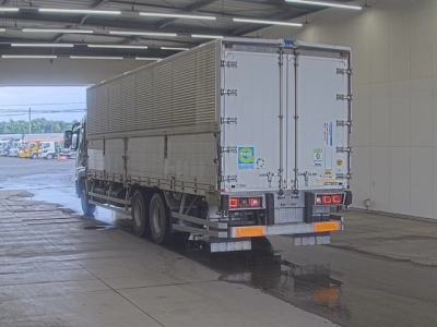 MITSUBISHI FUSO SUPER GREAT