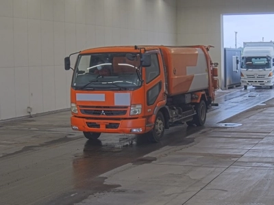 MITSUBISHI FUSO FIGHTER