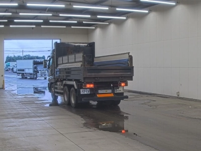 MITSUBISHI FUSO SUPER GREAT