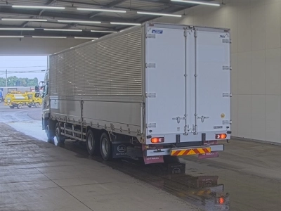 NISSAN DIESEL (UD) QUON