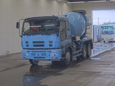ISUZU GIGA