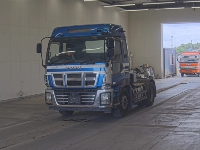 ISUZU GIGA