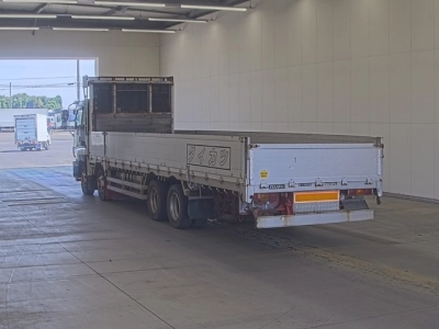 ISUZU GIGA
