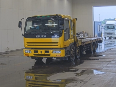 ISUZU GIGA