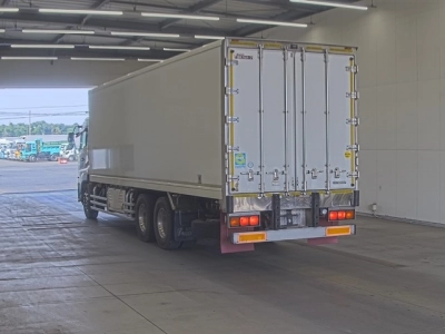 NISSAN DIESEL (UD) QUON