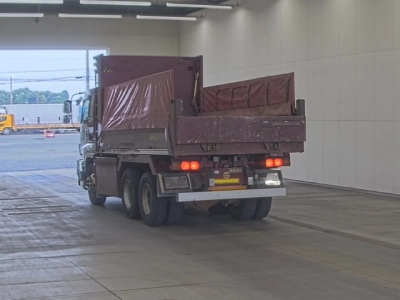 ISUZU GIGA