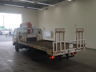 MITSUBISHI CANTER