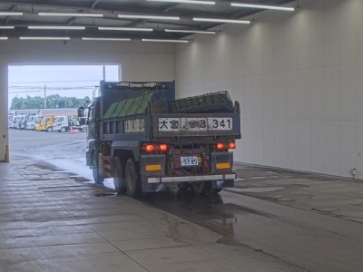 ISUZU GIGA