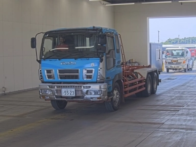 ISUZU GIGA