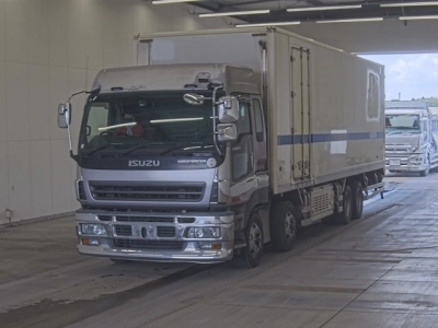ISUZU GIGA