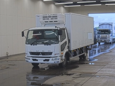 MITSUBISHI FUSO FIGHTER