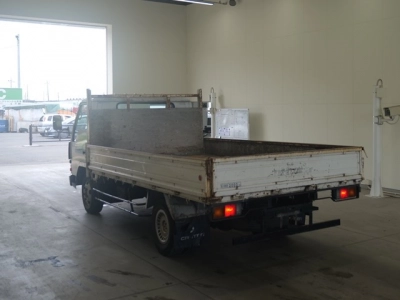 MITSUBISHI CANTER