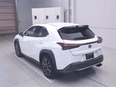 LEXUS UX