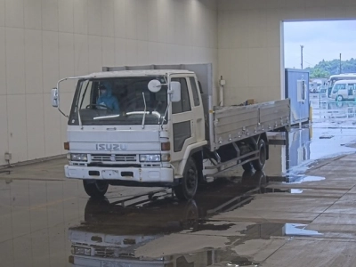 ISUZU FORWARD