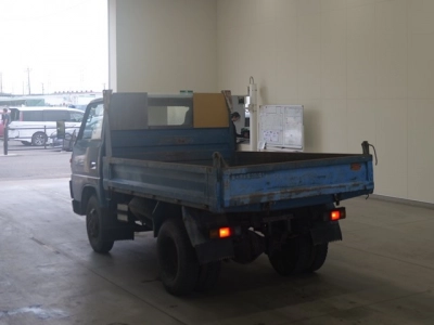 MITSUBISHI CANTER