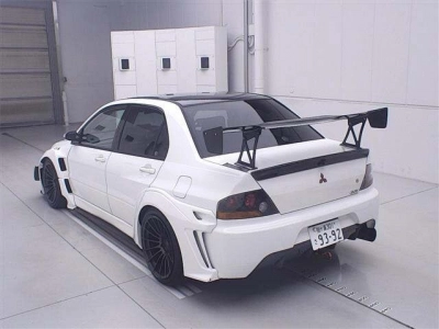 MITSUBISHI LANCER