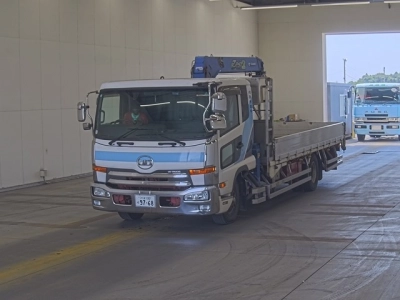 NISSAN UD
