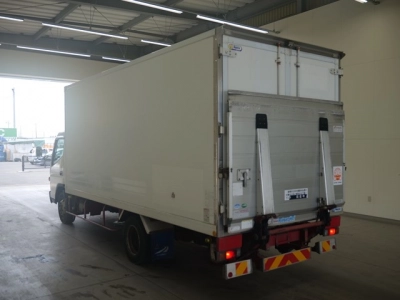 MITSUBISHI CANTER