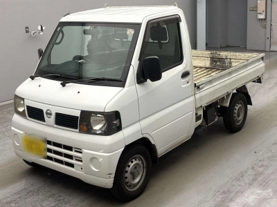 NISSAN CLIPPER TRUCK