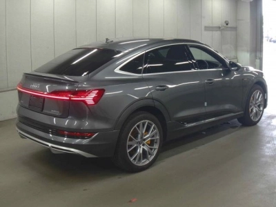 AUDI E-TRON SPORTBACK