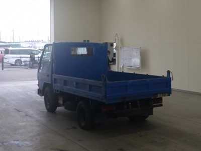 MITSUBISHI CANTER