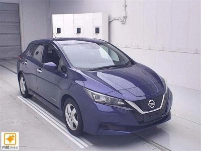 NISSAN LEAF