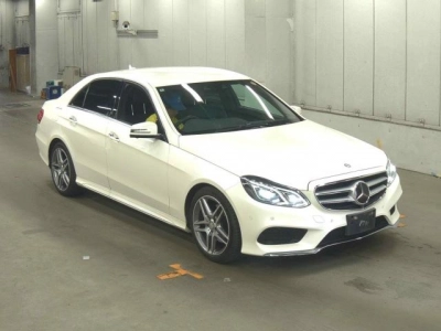 MERCEDES BENZ E CLASS