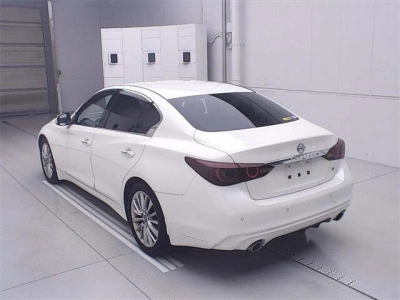 NISSAN SKYLINE