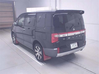 MITSUBISHI DELICA D:5