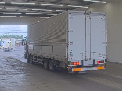 MITSUBISHI FUSO SUPER GREAT