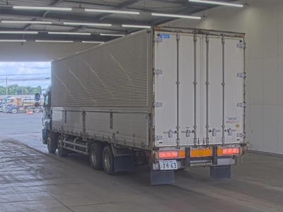 ISUZU GIGA
