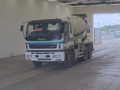 ISUZU GIGA