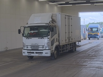ISUZU FORWARD