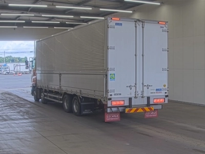 ISUZU GIGA
