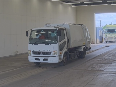 MITSUBISHI FUSO FIGHTER