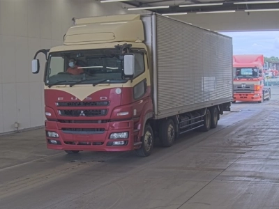 MITSUBISHI FUSO SUPER GREAT