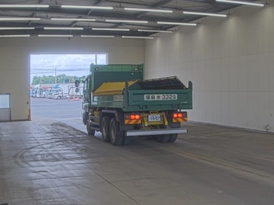ISUZU GIGA