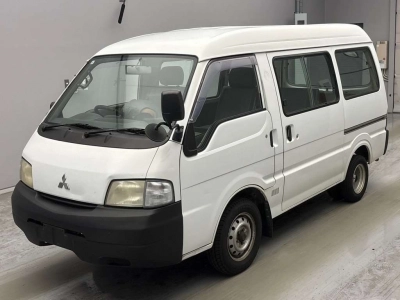 MITSUBISHI DELICA VAN