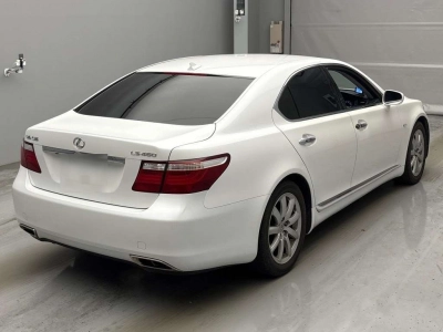 LEXUS LS