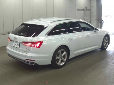 AUDI A6 AVANTE