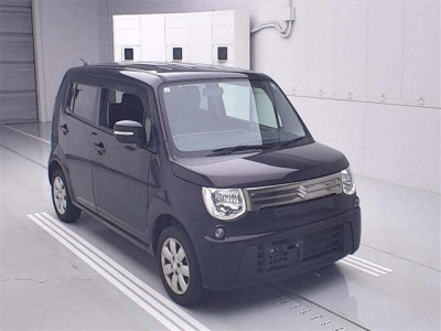 SUZUKI MRWAGON