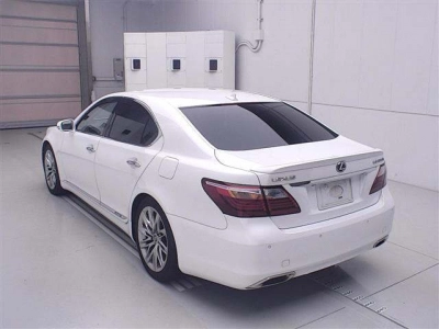 LEXUS LS