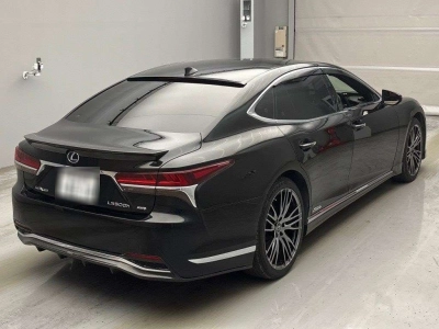 LEXUS LS