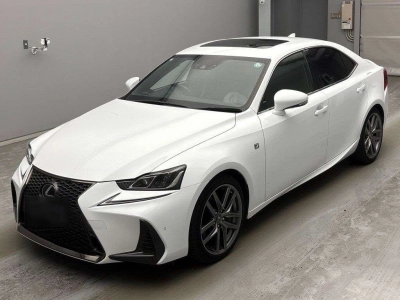 LEXUS IS