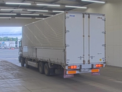 ISUZU GIGA