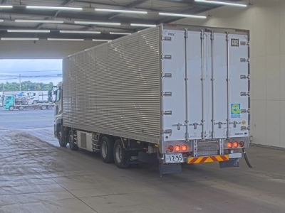 NISSAN DIESEL (UD) QUON
