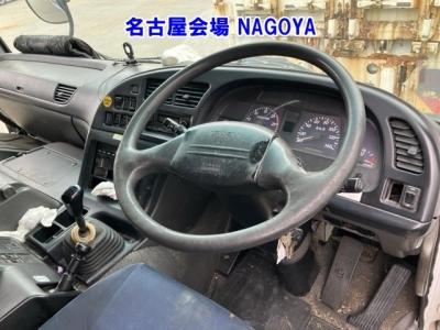 ISUZU GIGA