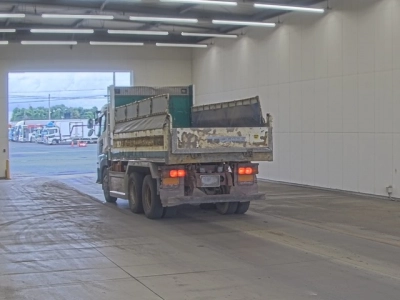 NISSAN DIESEL (UD) QUON